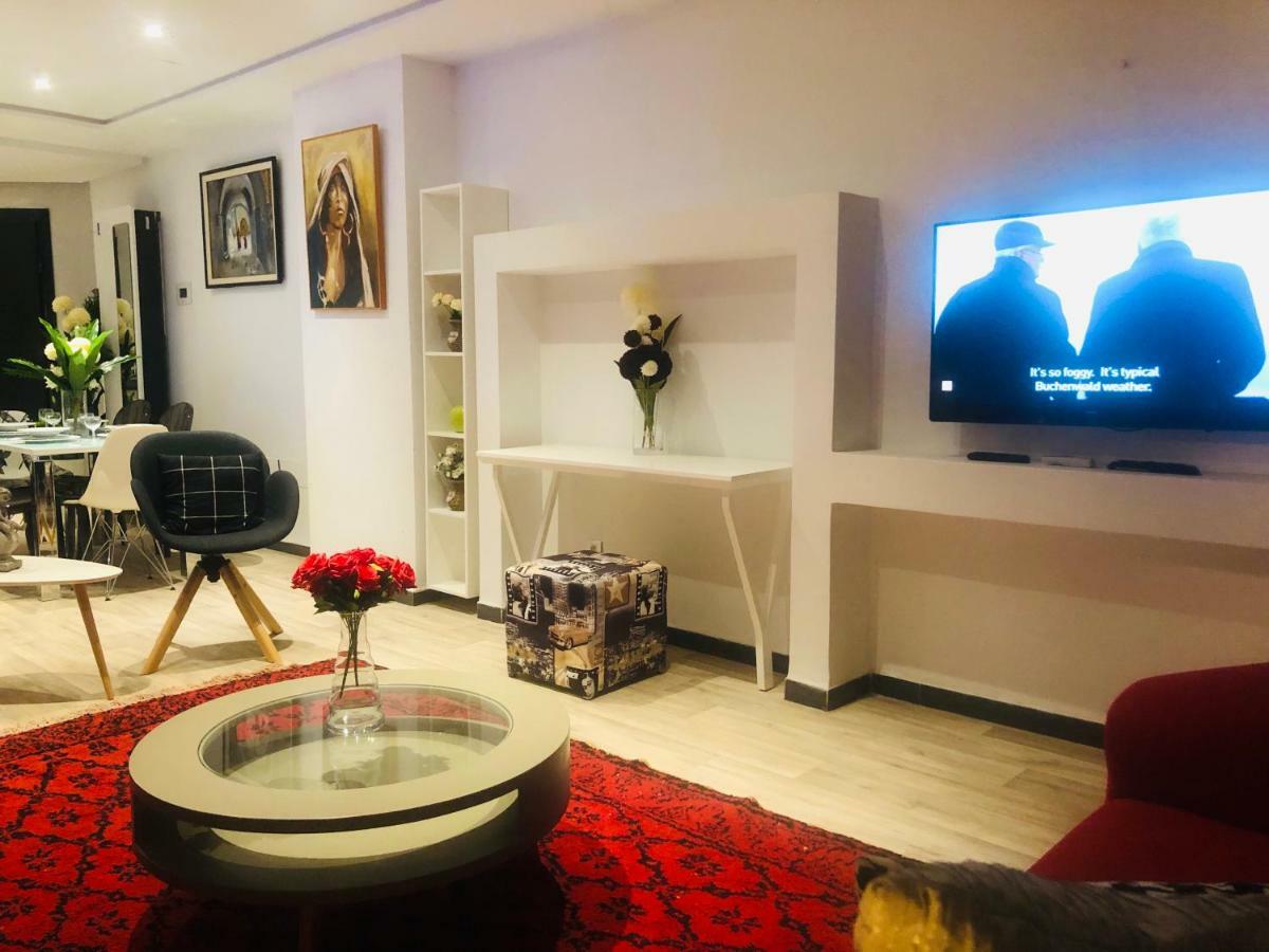 Apartment Loft With Jacuzzi,italian Furniture & Wide View On Tunisia Mall *