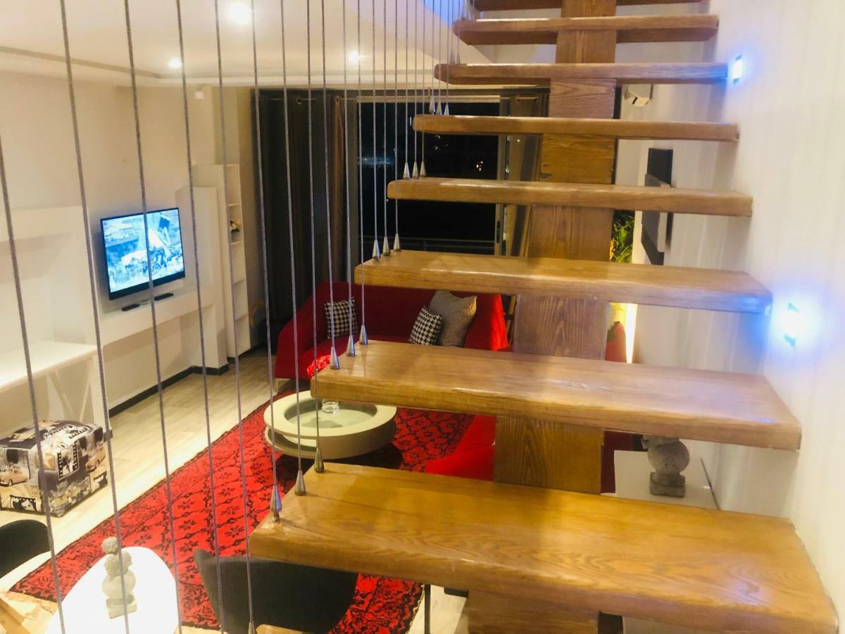 Loft With Jacuzzi,italian Furniture & Wide View On Tunisia Mall *