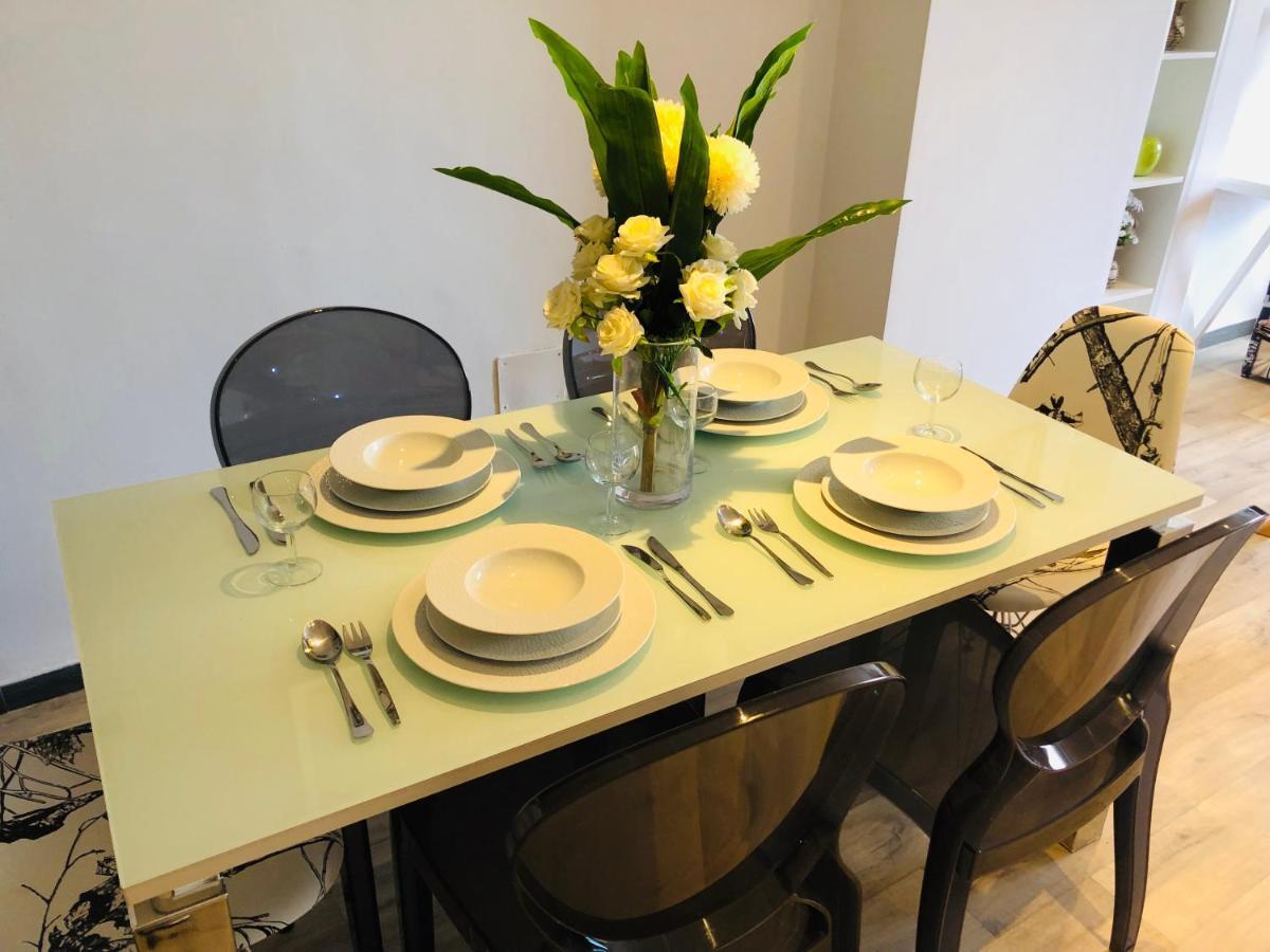 Apartment Loft With Jacuzzi,italian Furniture & Wide View On Tunisia Mall Tunis