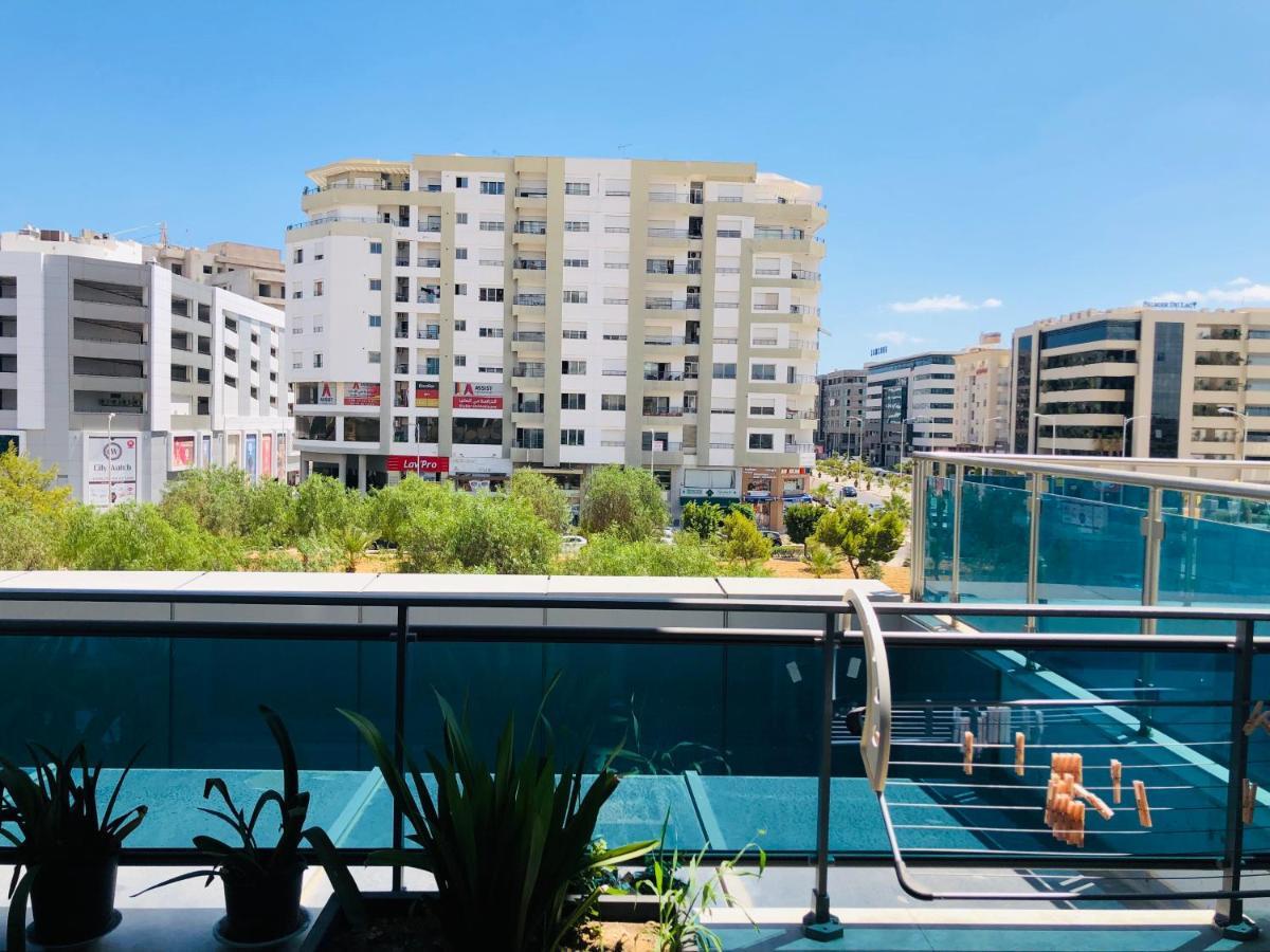 Apartment Loft With Jacuzzi,italian Furniture & Wide View On Tunisia Mall *
